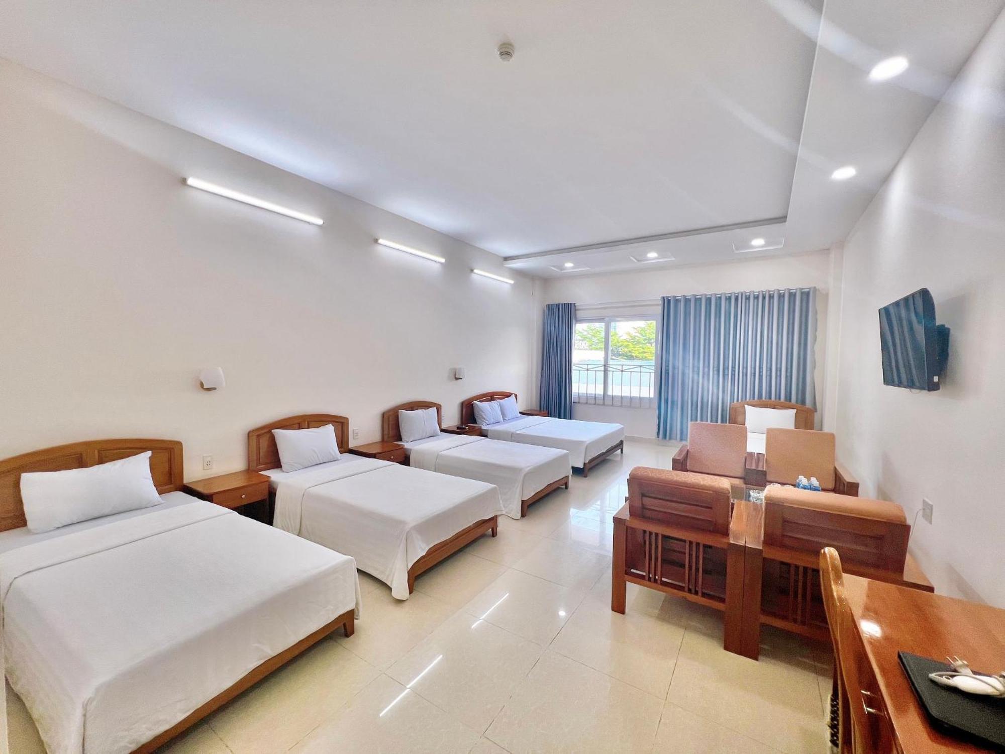 潘切 Khach San Binh Minh酒店 外观 照片
