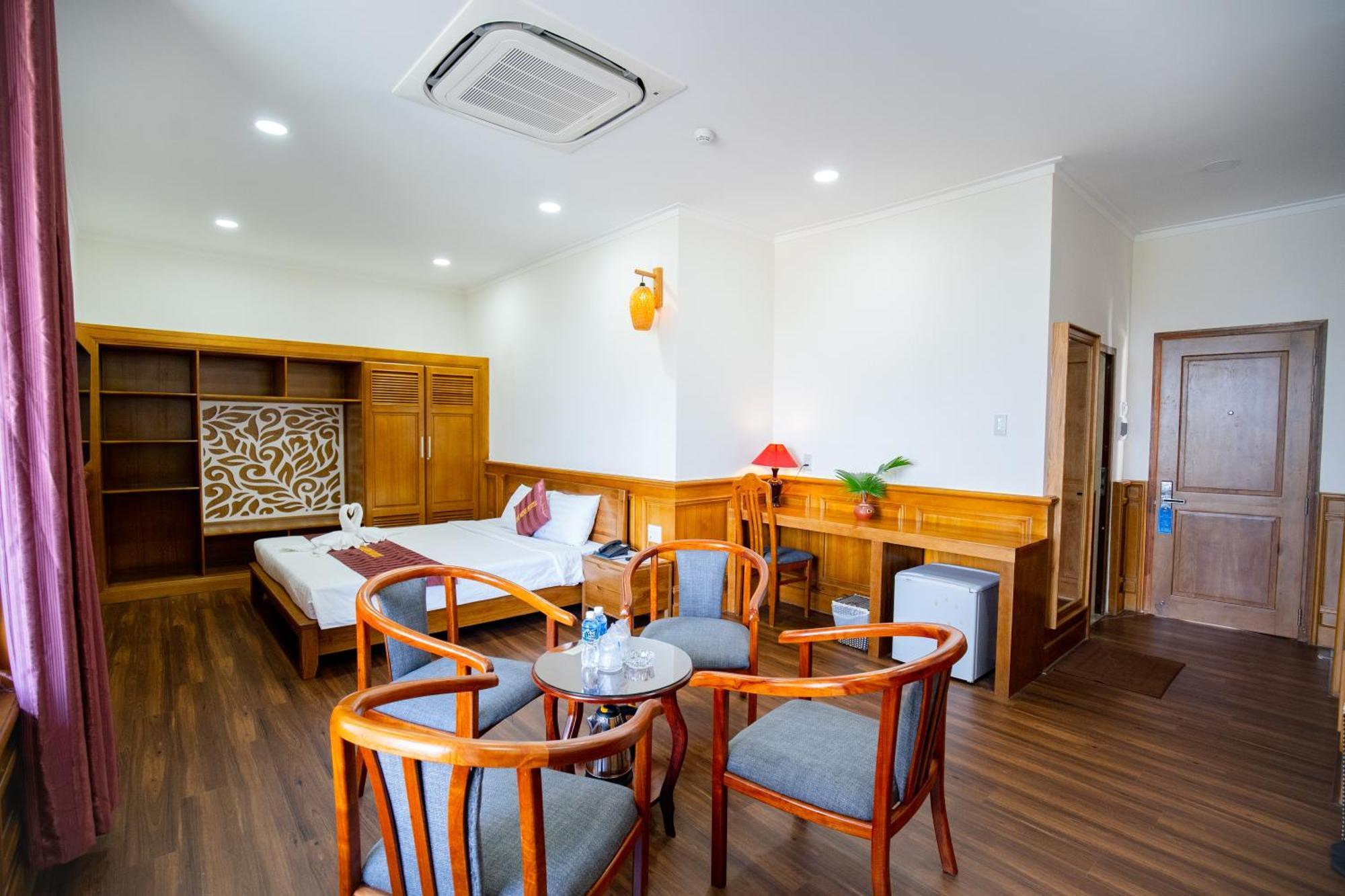 潘切 Khach San Binh Minh酒店 外观 照片