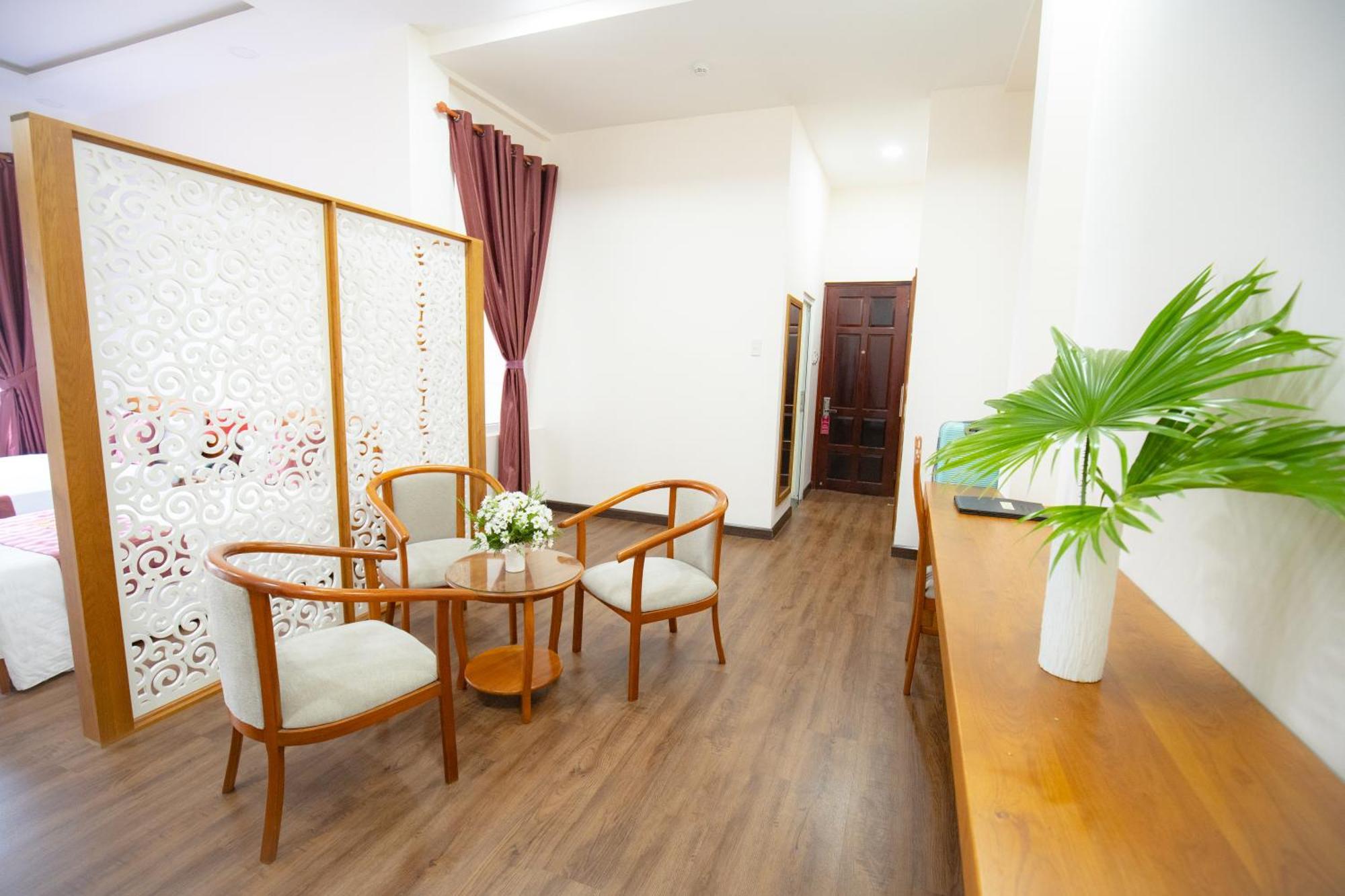 潘切 Khach San Binh Minh酒店 外观 照片