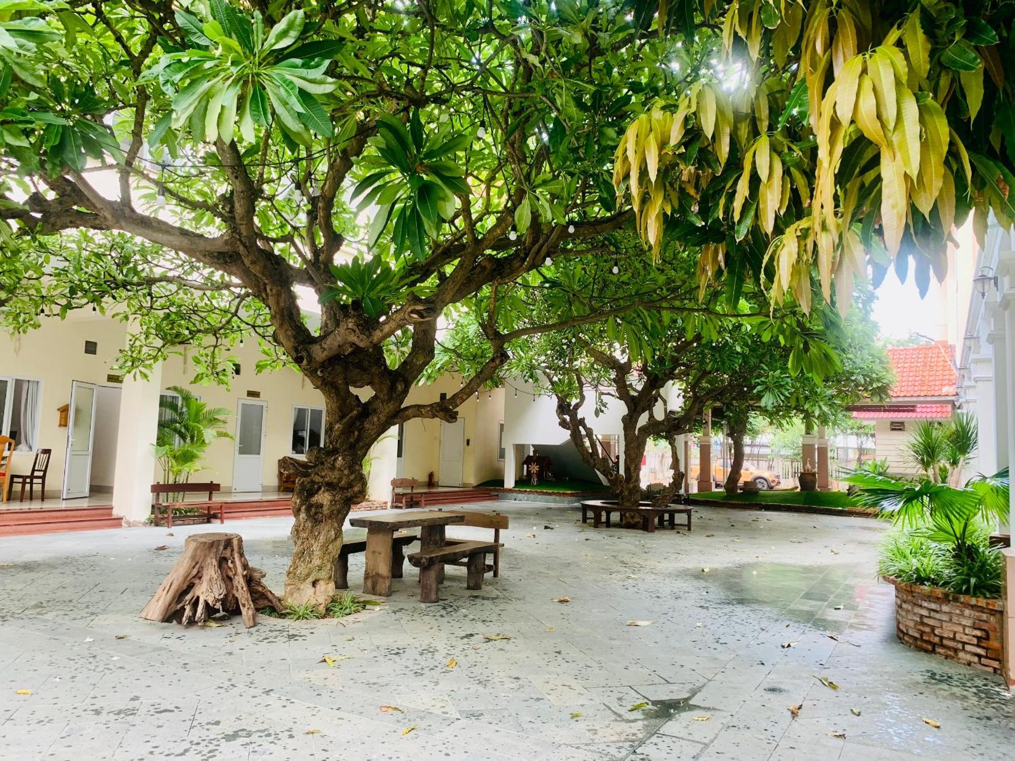 潘切 Khach San Binh Minh酒店 外观 照片